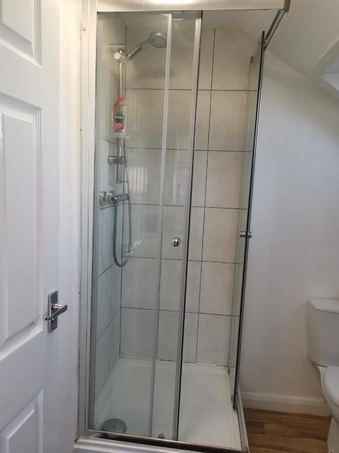 Unique Studio III With Free Wifi Maidstone Exterior photo