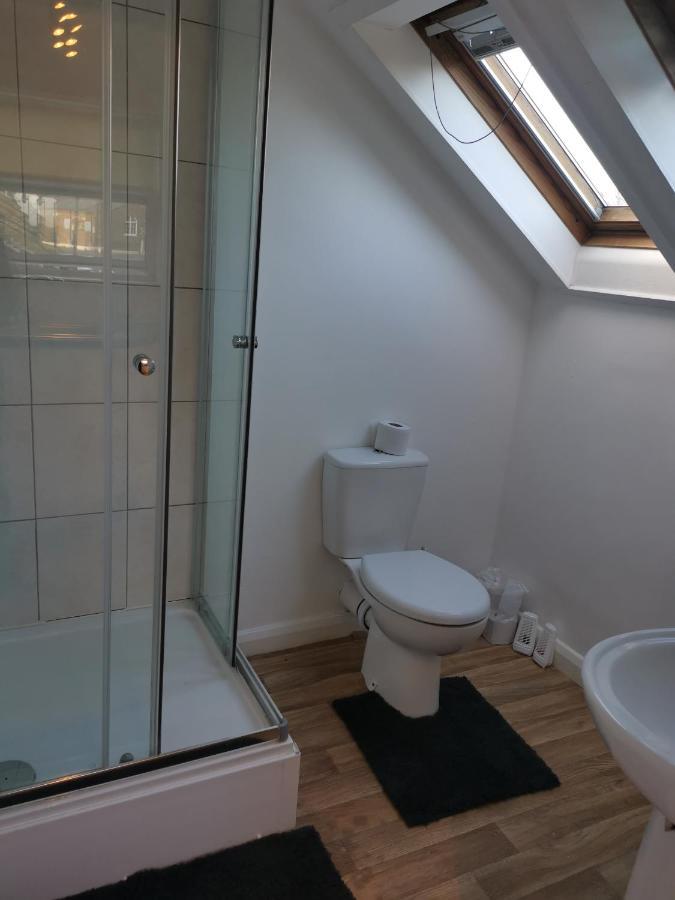 Unique Studio III With Free Wifi Maidstone Exterior photo