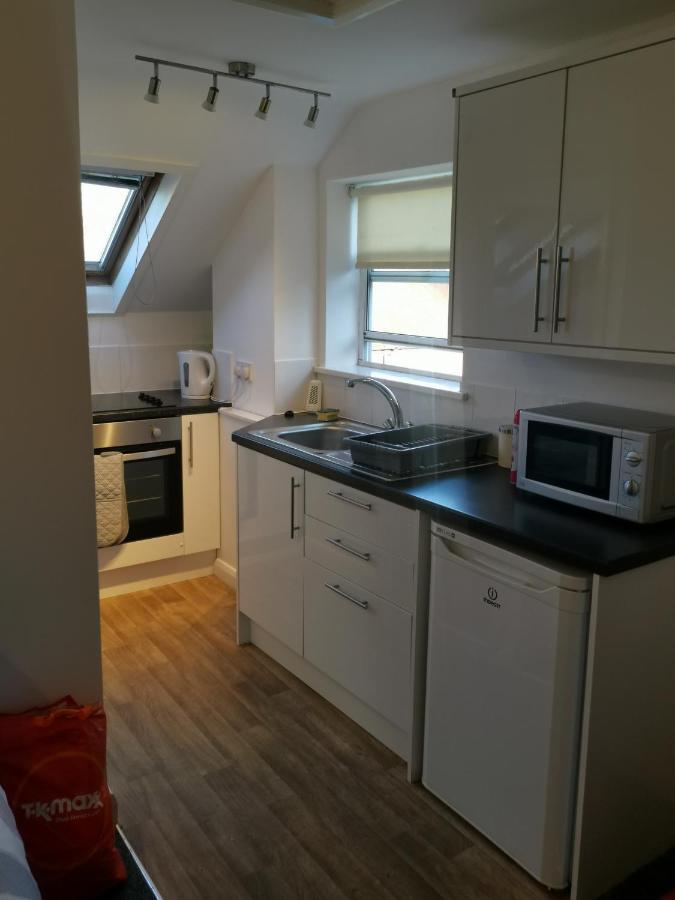 Unique Studio III With Free Wifi Apartment Maidstone Exterior photo